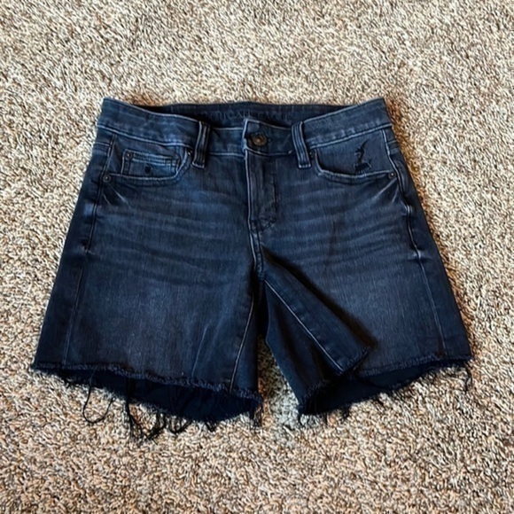 American Eagle black denim Midi shorts - Picture 1 of 4